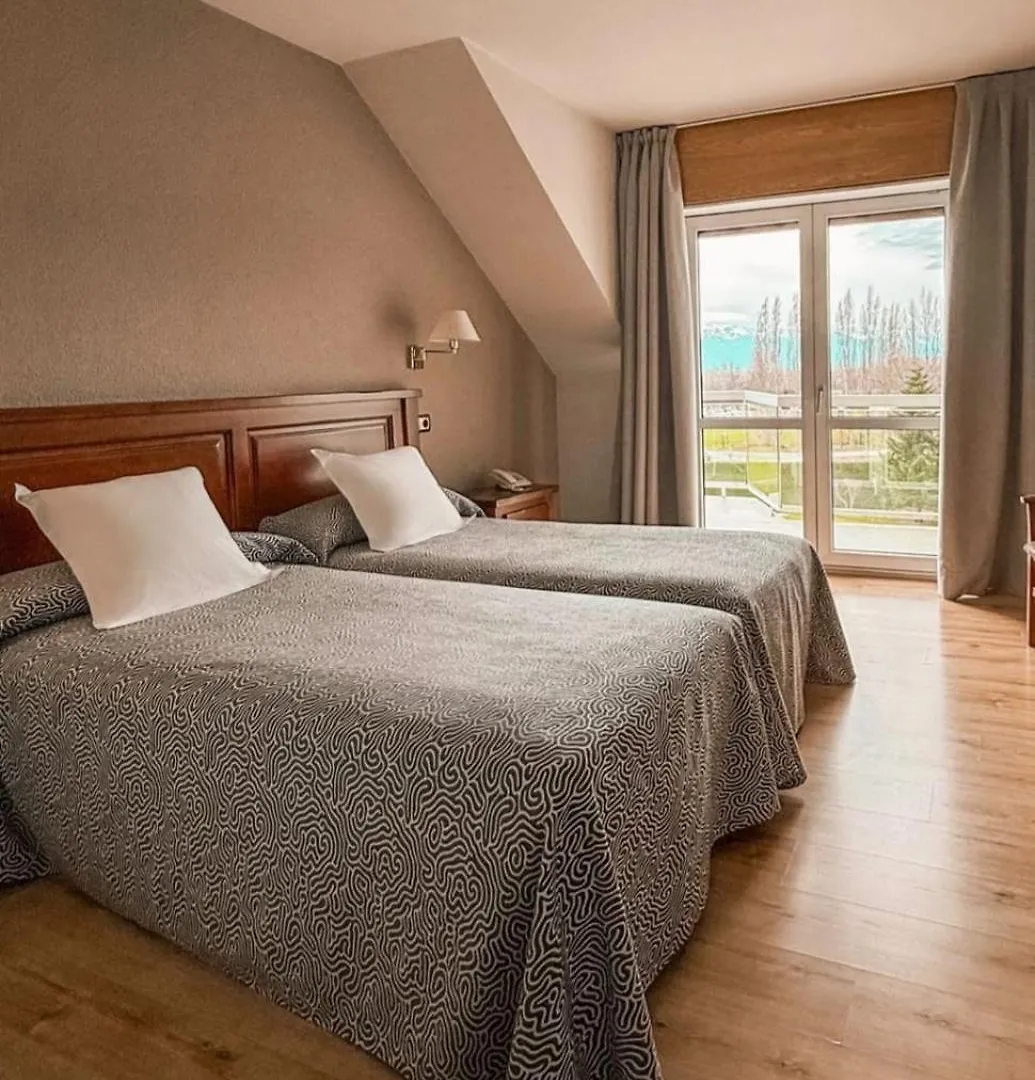 Puigcerda Park Hotel 3*,